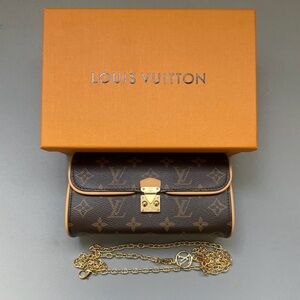 Louis Vuitton Monogram Pochette Camille Handbag/Purse